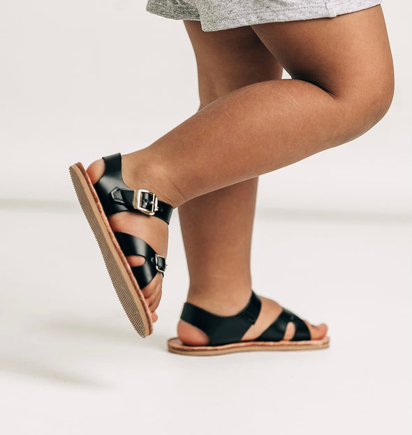 cape cod sandal: black