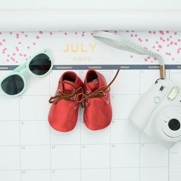 the oxford: garnet/ruby red
