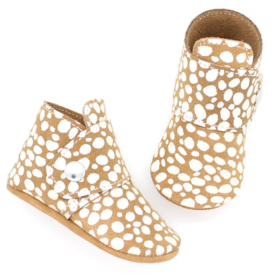 the snap boot: fawn dot (wholesale)