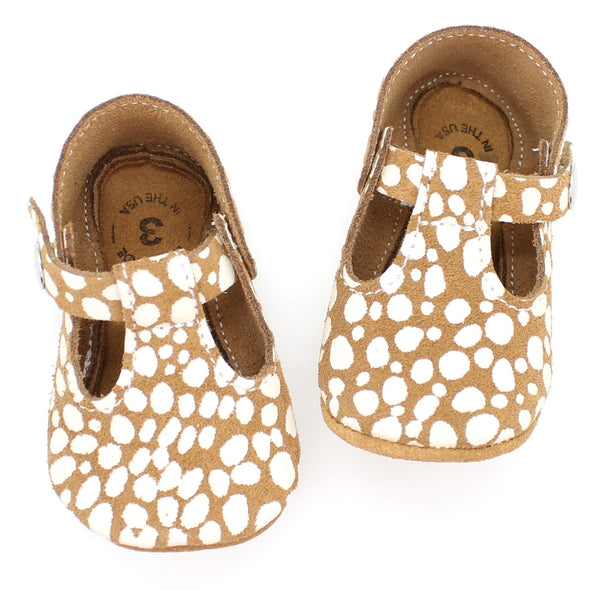 the original soft soled t-strap: fawn dot