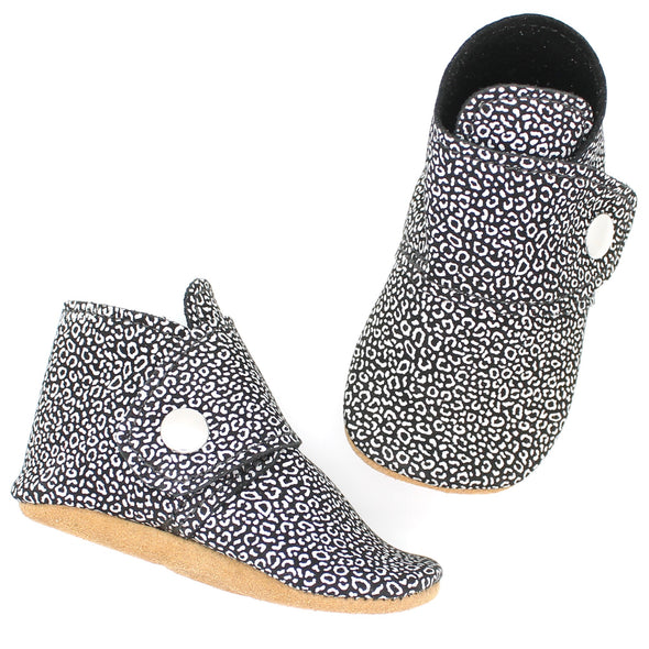 the snap boot: silver cheetah